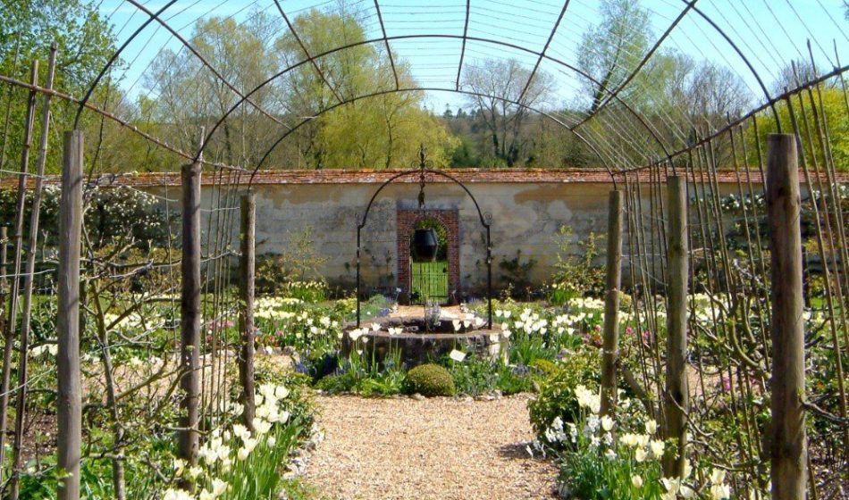 Houghton Lodge Hampshire - Planting and Archway